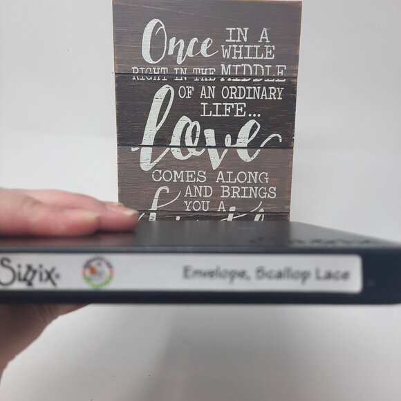 Sizzix Bigz Die Envelope, Scallop Lace #657107 Wedding Escort Place Card Favor - Picture 4 of 6